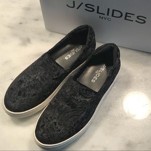Never worn J Slides Shoes